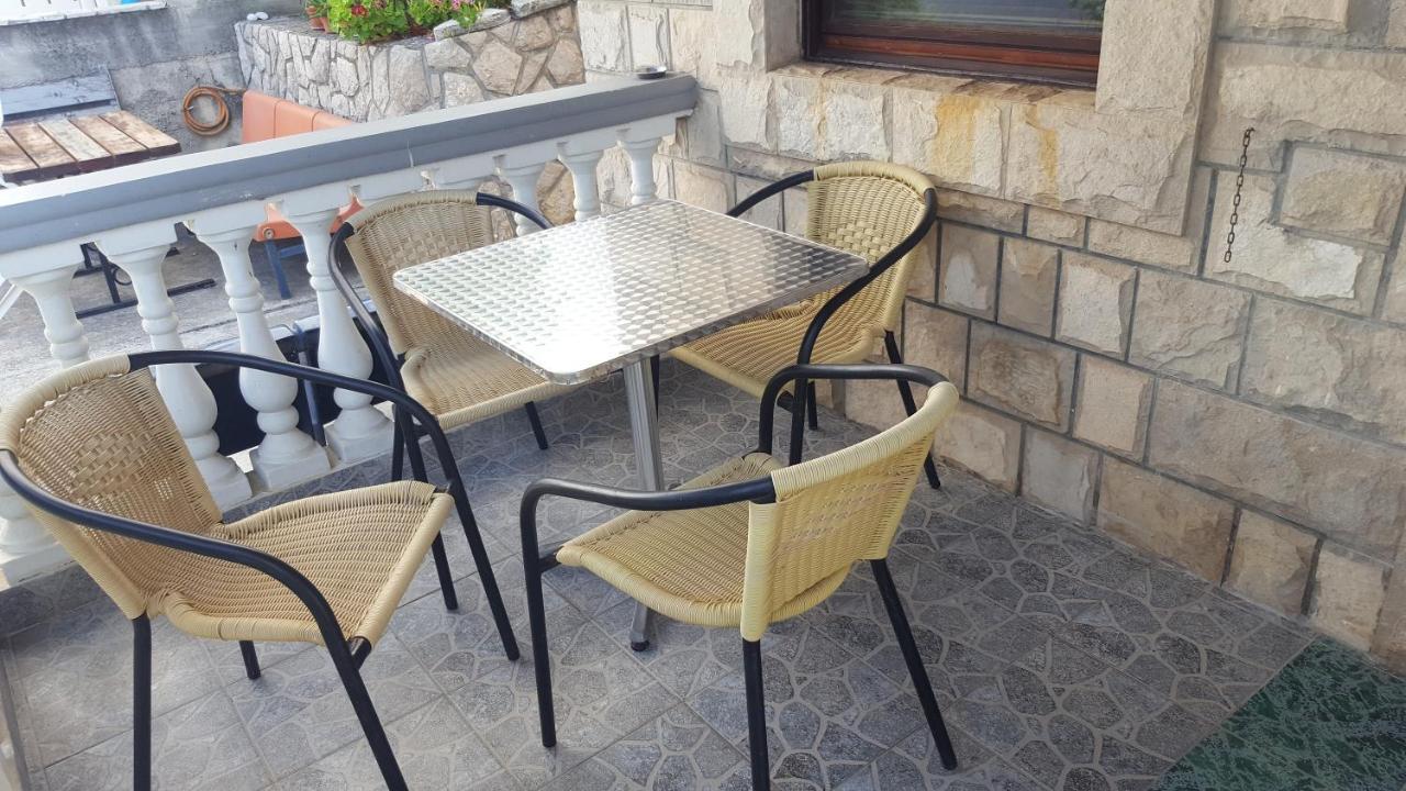 Apartments Miki Bar Ngoại thất bức ảnh