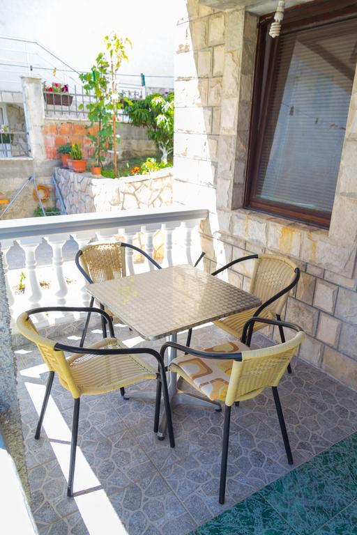 Apartments Miki Bar Ngoại thất bức ảnh
