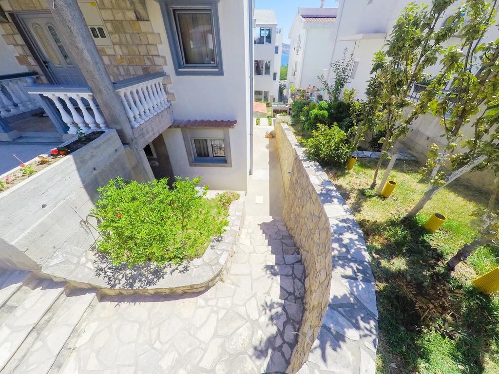 Apartments Miki Bar Ngoại thất bức ảnh