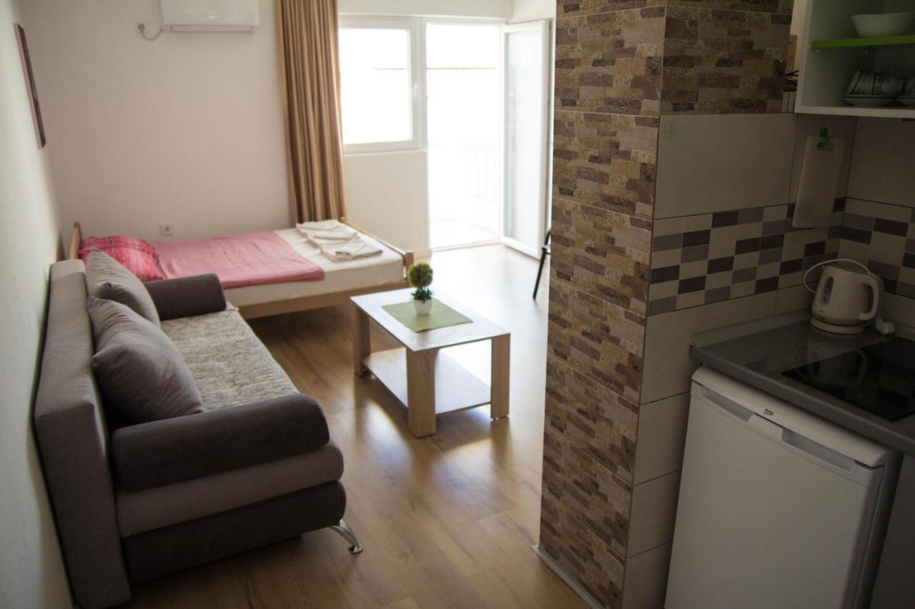 Apartments Miki Bar Ngoại thất bức ảnh
